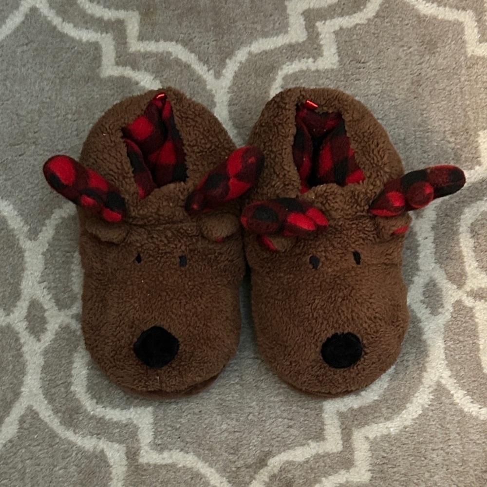 Old Navy Brown Reindeer Kids Slippers, size 3-4